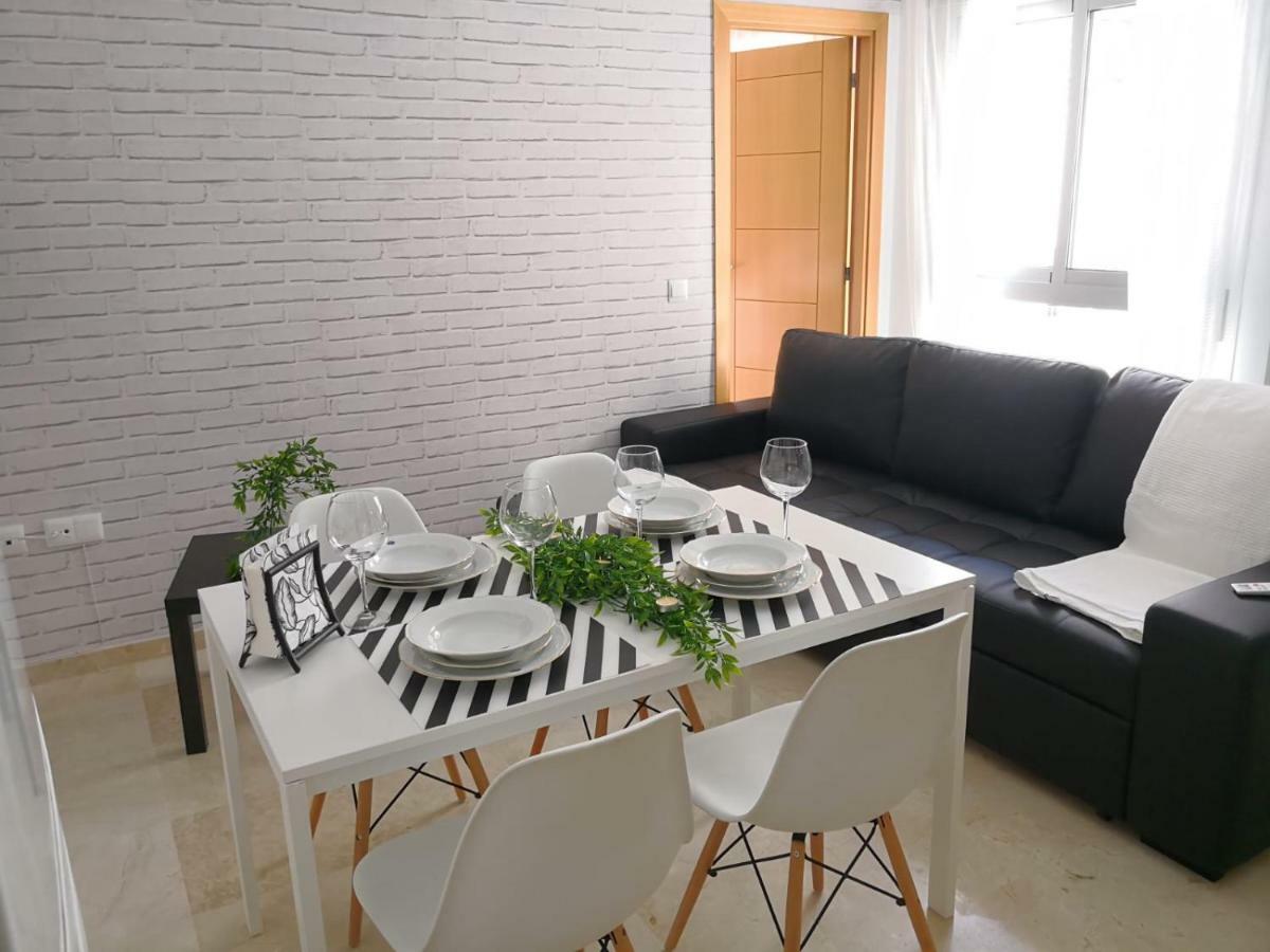 Apartamento La Victoria Málaga Esterno foto