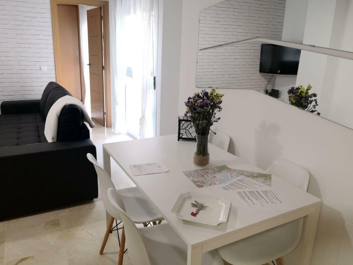 Apartamento La Victoria Málaga Esterno foto