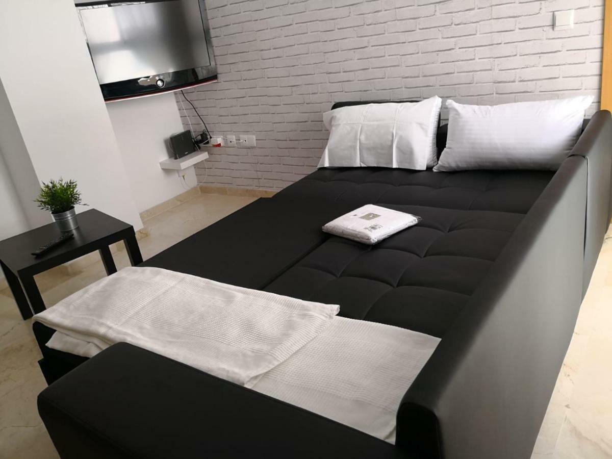 Apartamento La Victoria Málaga Esterno foto
